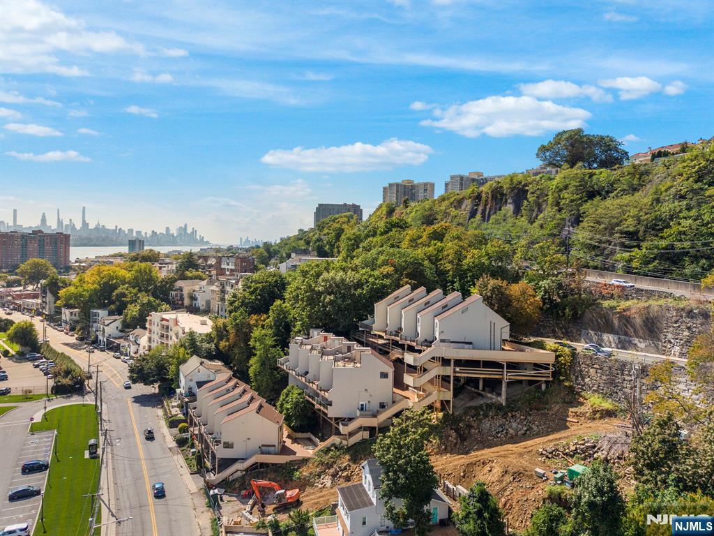 101 Highway 5, Unit 206 Edgewater, NJ 07020 - Photo 38 of 48