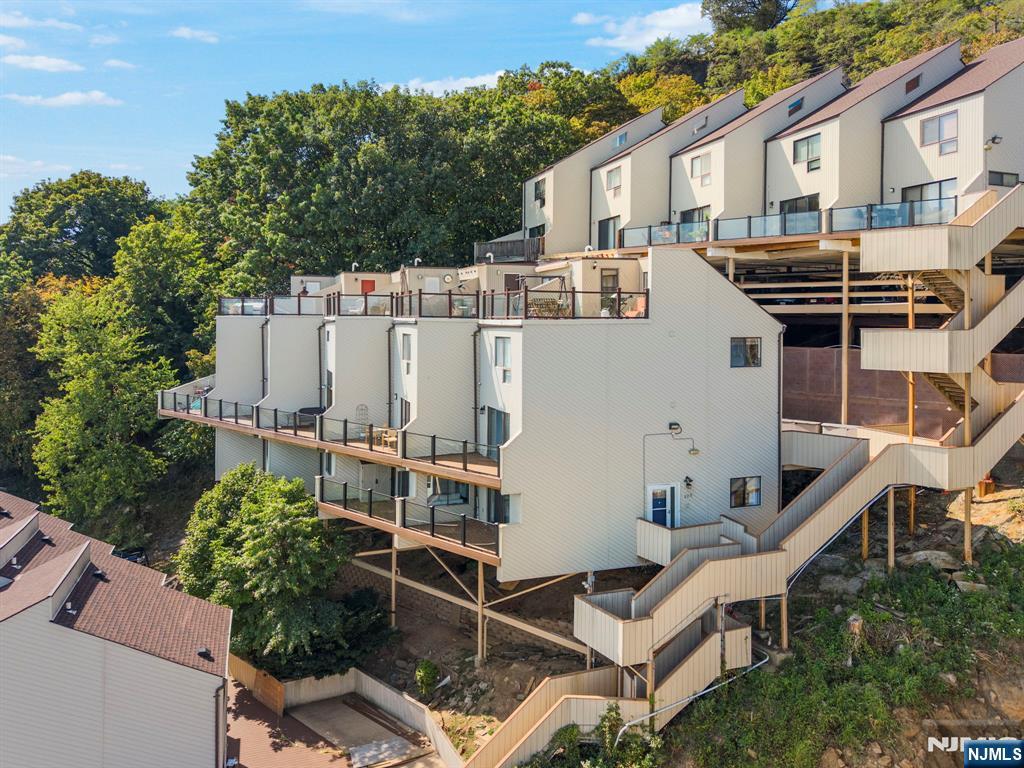 101 Highway 5, Unit 206 Edgewater, NJ 07020 - Photo 39 of 48