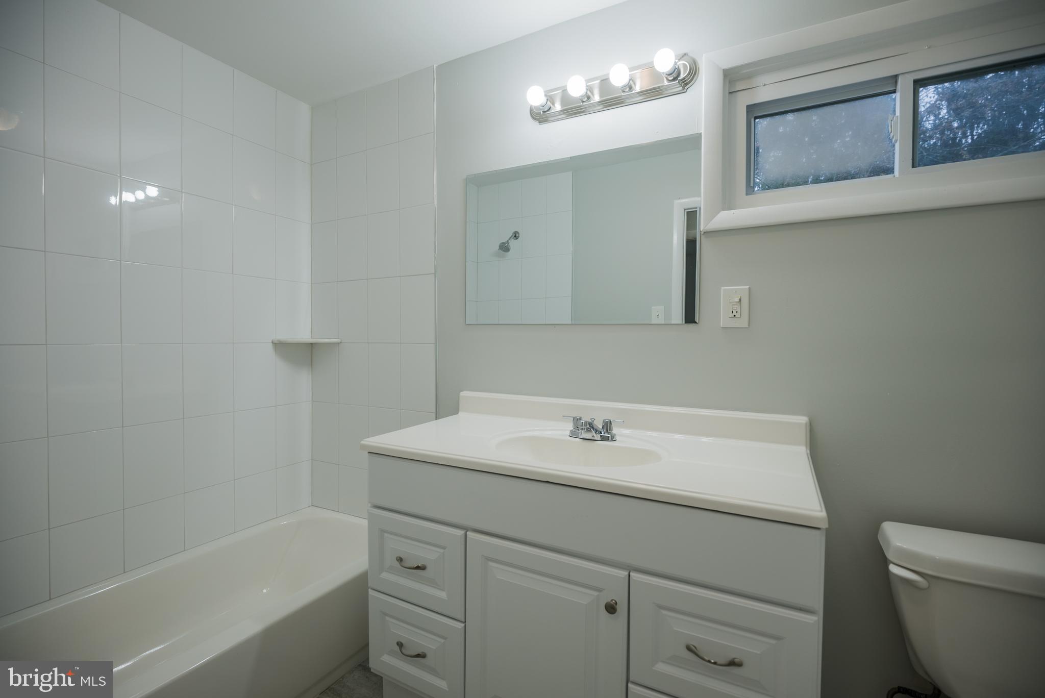 1616 Kresson Road Cherry Hill, NJ 08003 - Photo 25 of 32 Upstairs hall bath