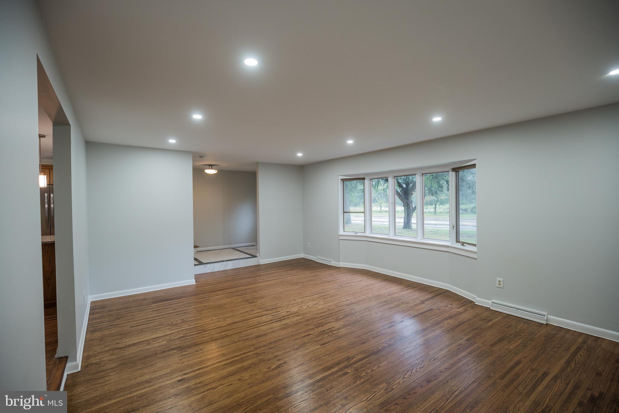 1616 Kresson Road Cherry Hill, NJ 08003 - Photo 6 of 32 Living room