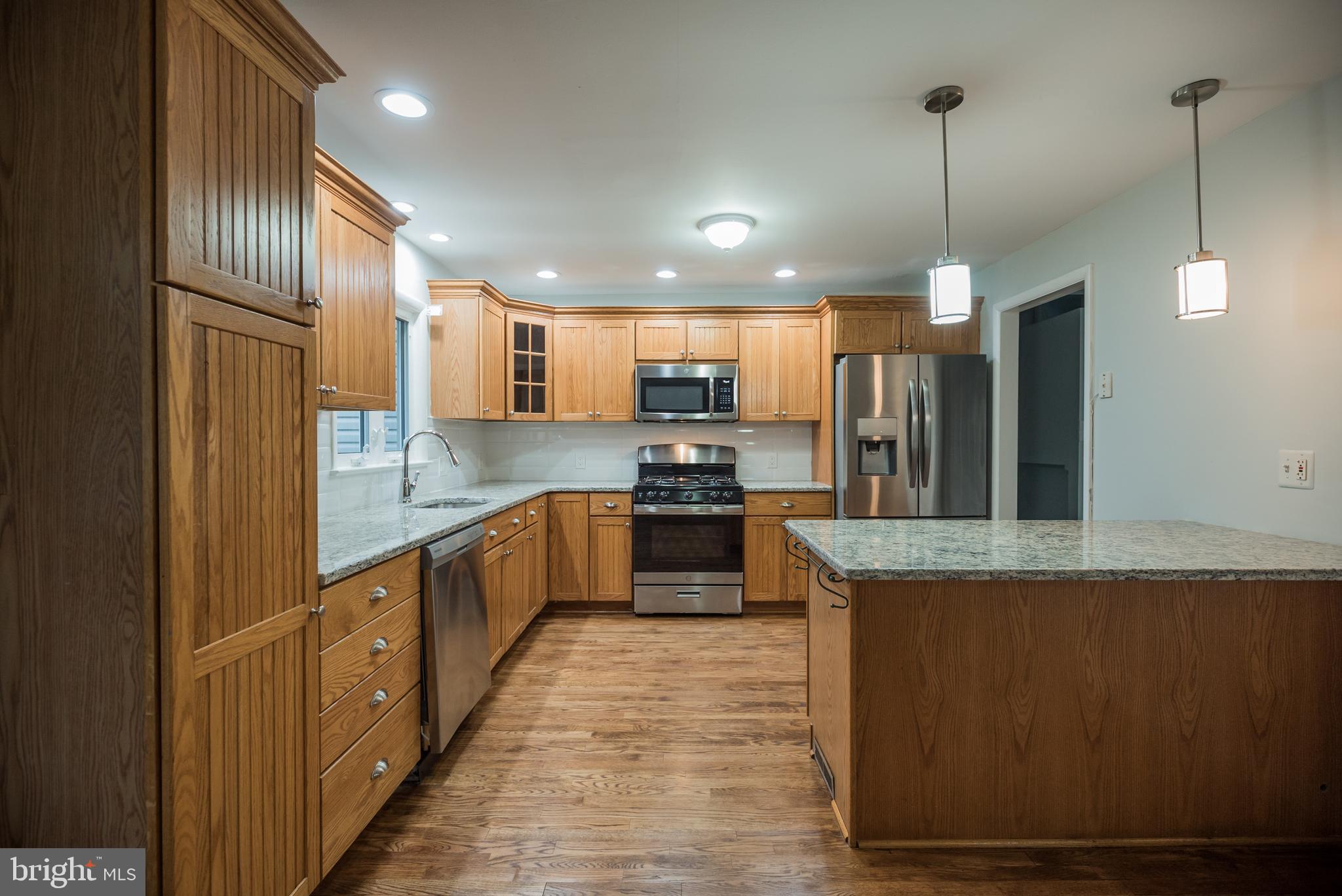 1616 Kresson Road Cherry Hill, NJ 08003 - Photo 9 of 32