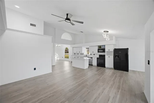 $385,000 | 6302 Silver Oaks Drive, Zephyrhills, FL 33542