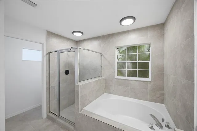 $385,000 | 6302 Silver Oaks Drive, Zephyrhills, FL 33542