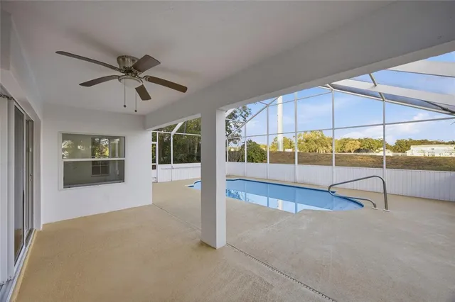 $385,000 | 6302 Silver Oaks Drive, Zephyrhills, FL 33542