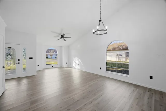 $385,000 | 6302 Silver Oaks Drive, Zephyrhills, FL 33542