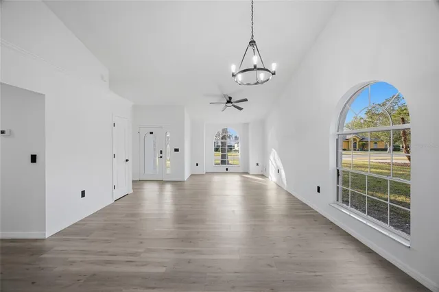 $385,000 | 6302 Silver Oaks Drive, Zephyrhills, FL 33542