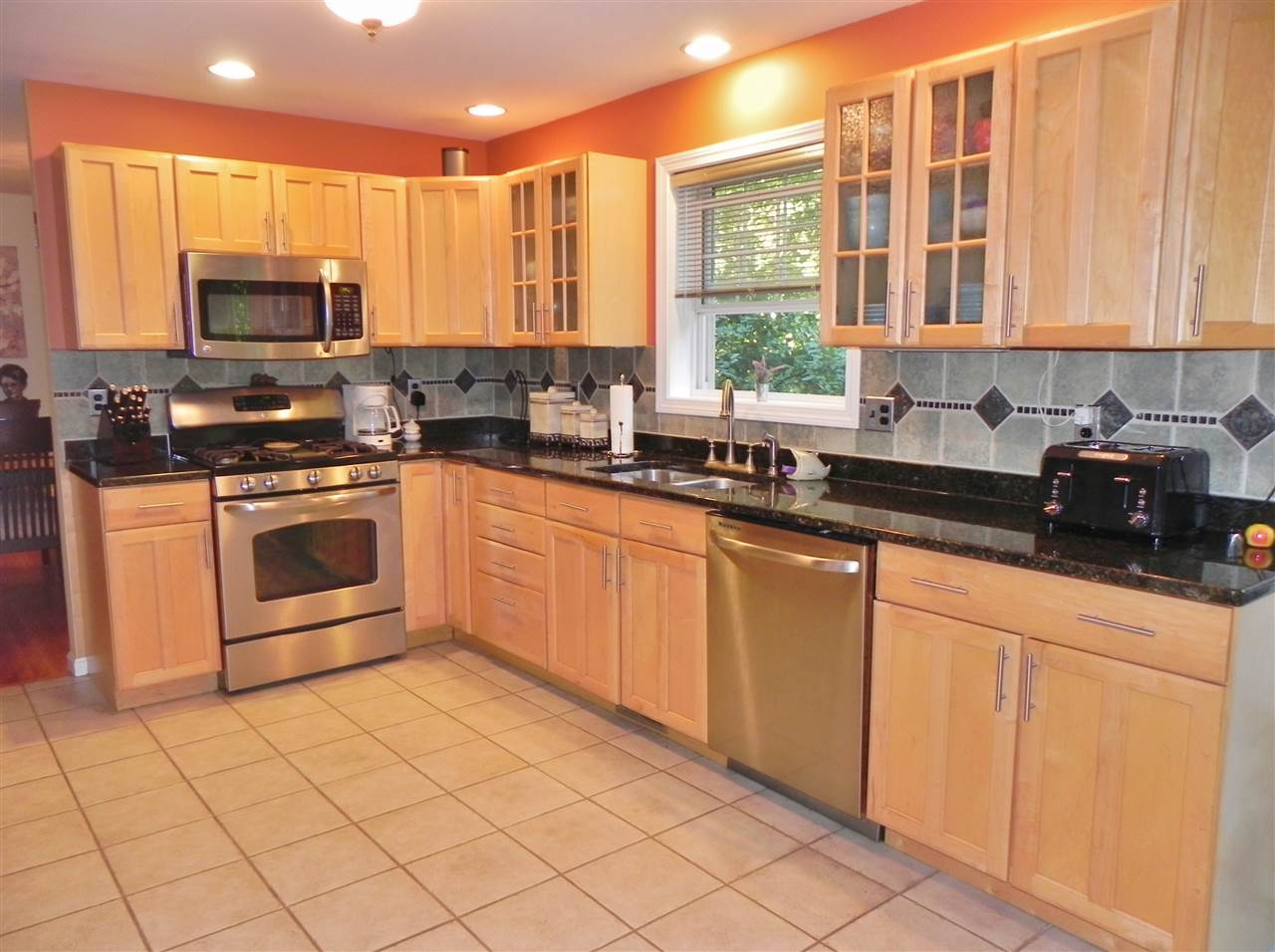 150 Naticook Road Merrimack, NH 03054 - Photo 13 of 33