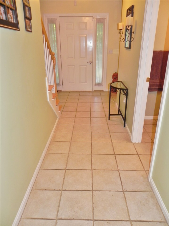 150 Naticook Road Merrimack, NH 03054 - Photo 7 of 33