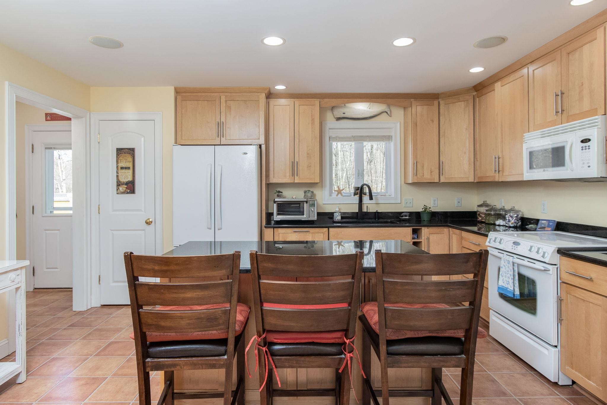 312 Cross Mill Road Northfield, NH 03276 - Photo 11 of 30