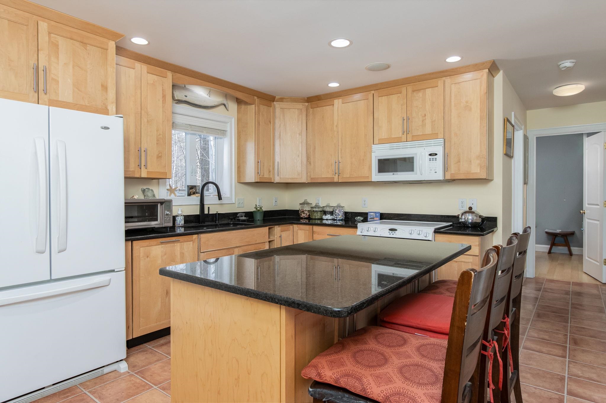 312 Cross Mill Road Northfield, NH 03276 - Photo 14 of 30