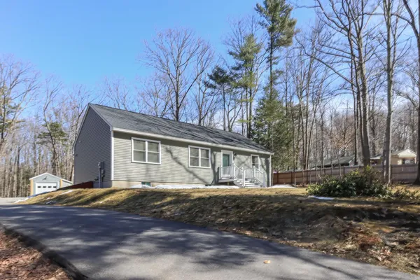$439,000 | 312 Cross Mill Road, Northfield, NH 03276