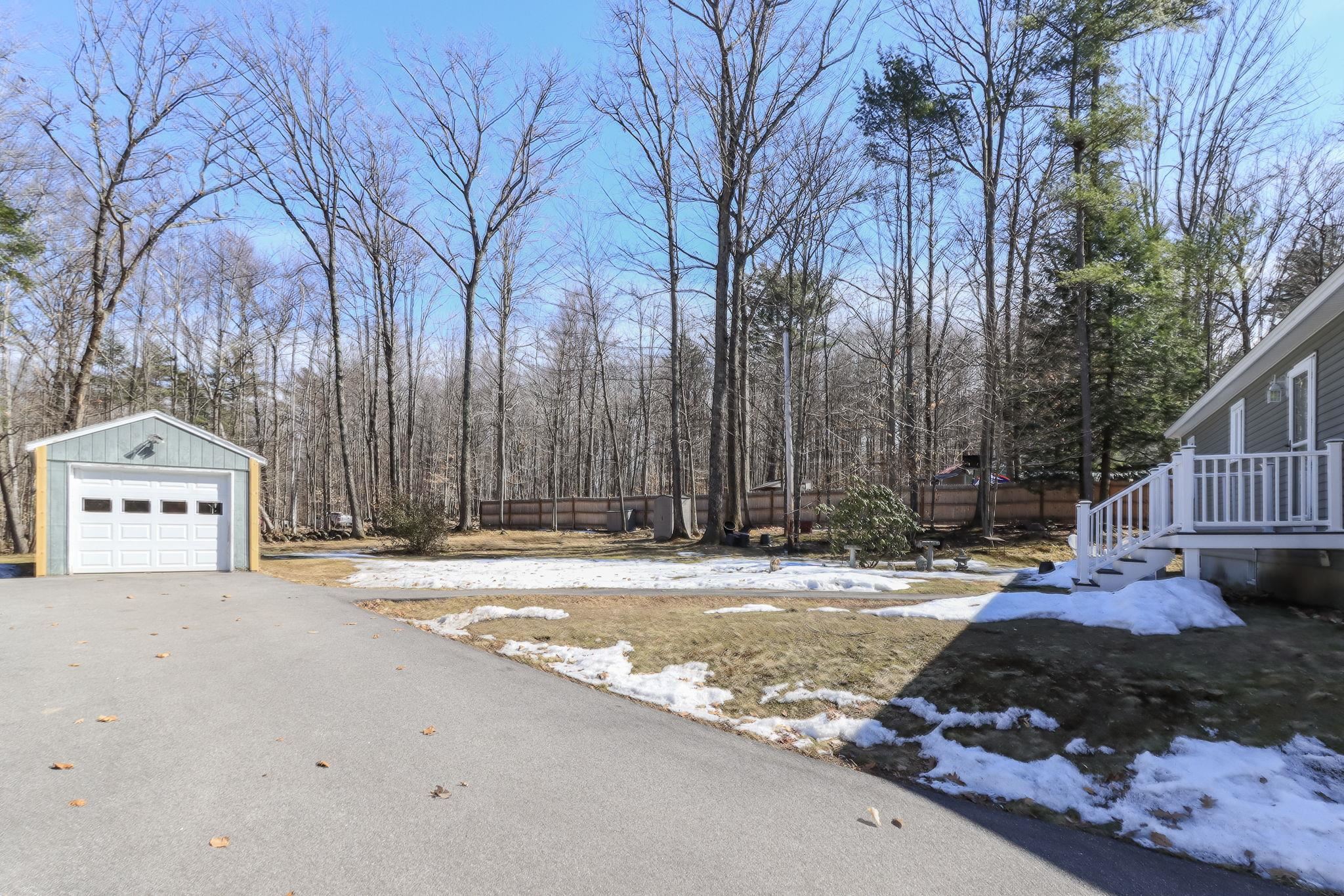 312 Cross Mill Road Northfield, NH 03276 - Photo 8 of 30