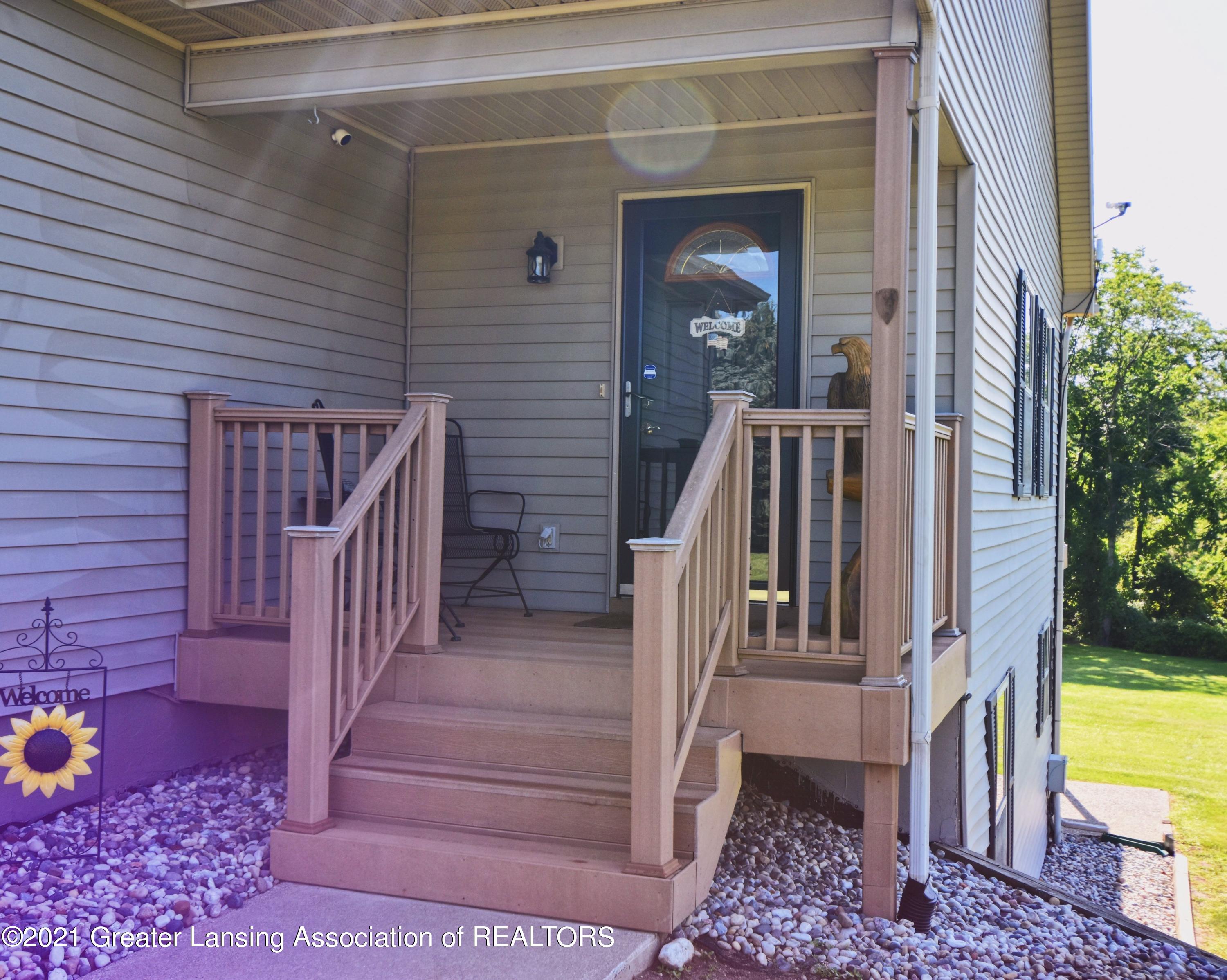 1165 South Ainger Road Charlotte, MI 48813 - Photo 3 of 52 36