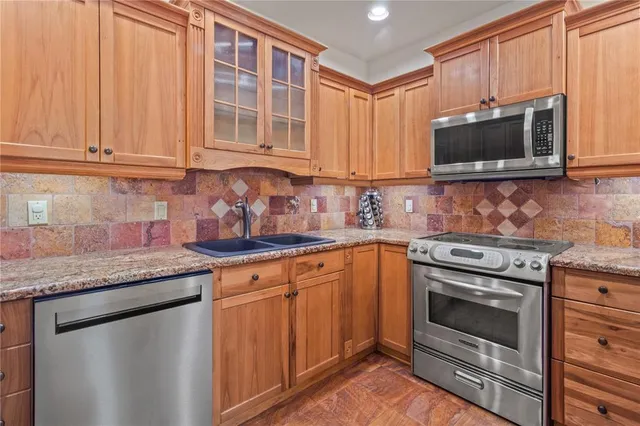 $849,900 | 6515 Dimarco Road, Tampa, FL 33634