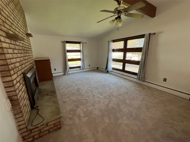 $279,000 | 21 Exeter Drive, Endicott, NY 13760