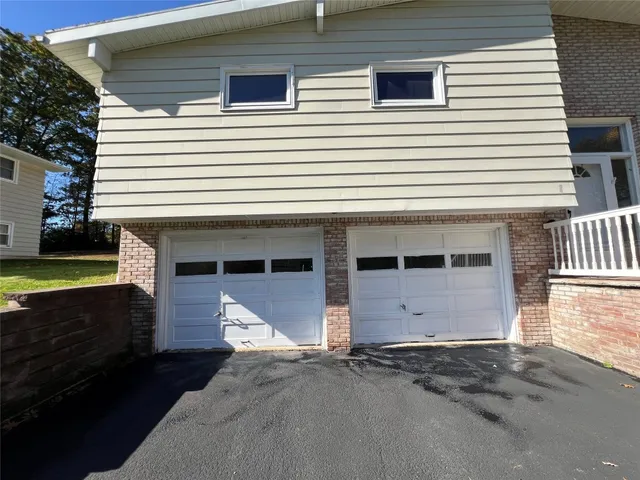 $279,000 | 21 Exeter Drive, Endicott, NY 13760