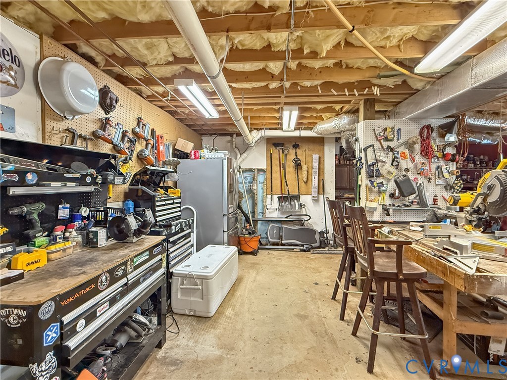 3491 Traffic Road Victoria, VA 23974 - Photo 32 of 43