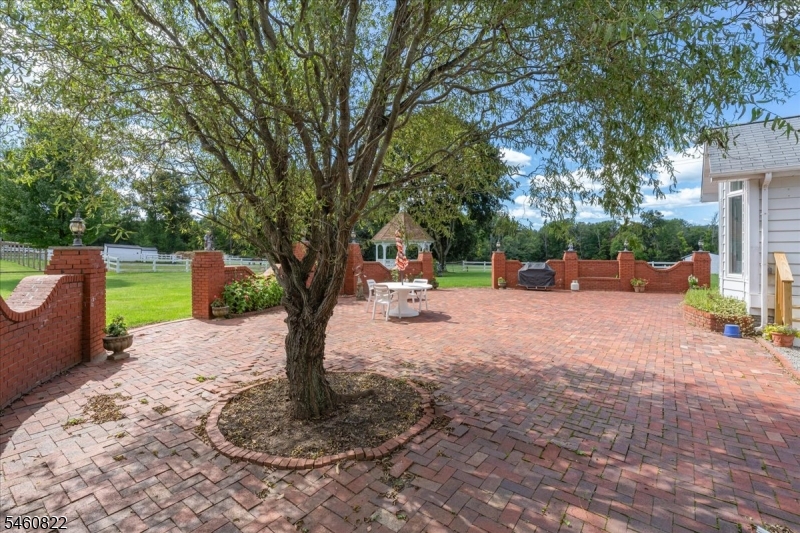70 Sutton Road Califon, NJ 07830 - Photo 5 of 34 Gallery Image 5