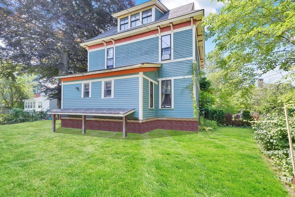 161 Florida Street Springfield, MA 01109 - Photo 32 of 40 Gallery Image 32