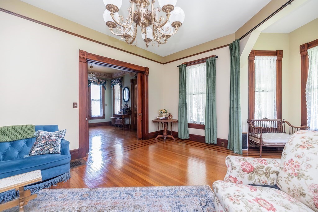 161 Florida Street Springfield, MA 01109 - Photo 9 of 40 Gallery Image 9