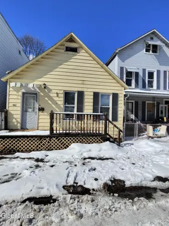 $82,000 | 861 4th Avenue, Troy, NY 12182