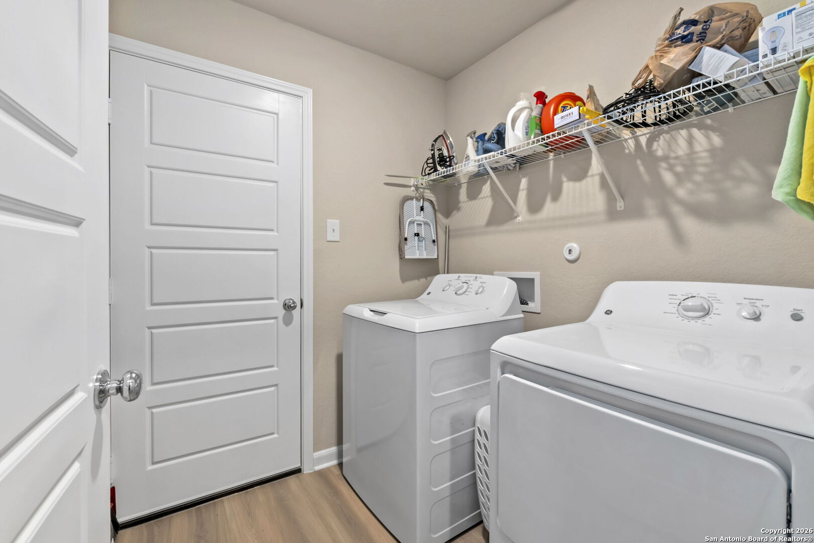 20825 Pleasanton Road San Antonio, TX 78264 - Photo 20 of 33 a utility room with dryer and washer