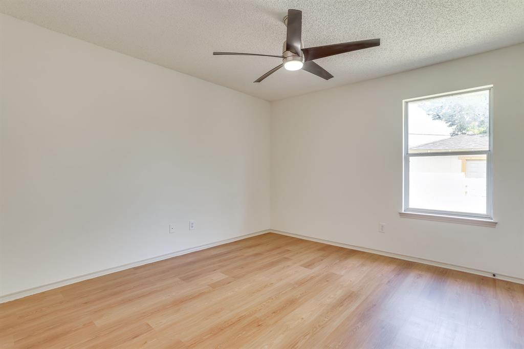912 Blue Ridge Drive Burleson, TX 76028 - Photo 19 of 32