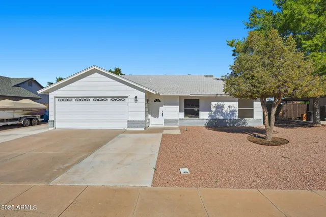 a view of a house with a outdoor space
