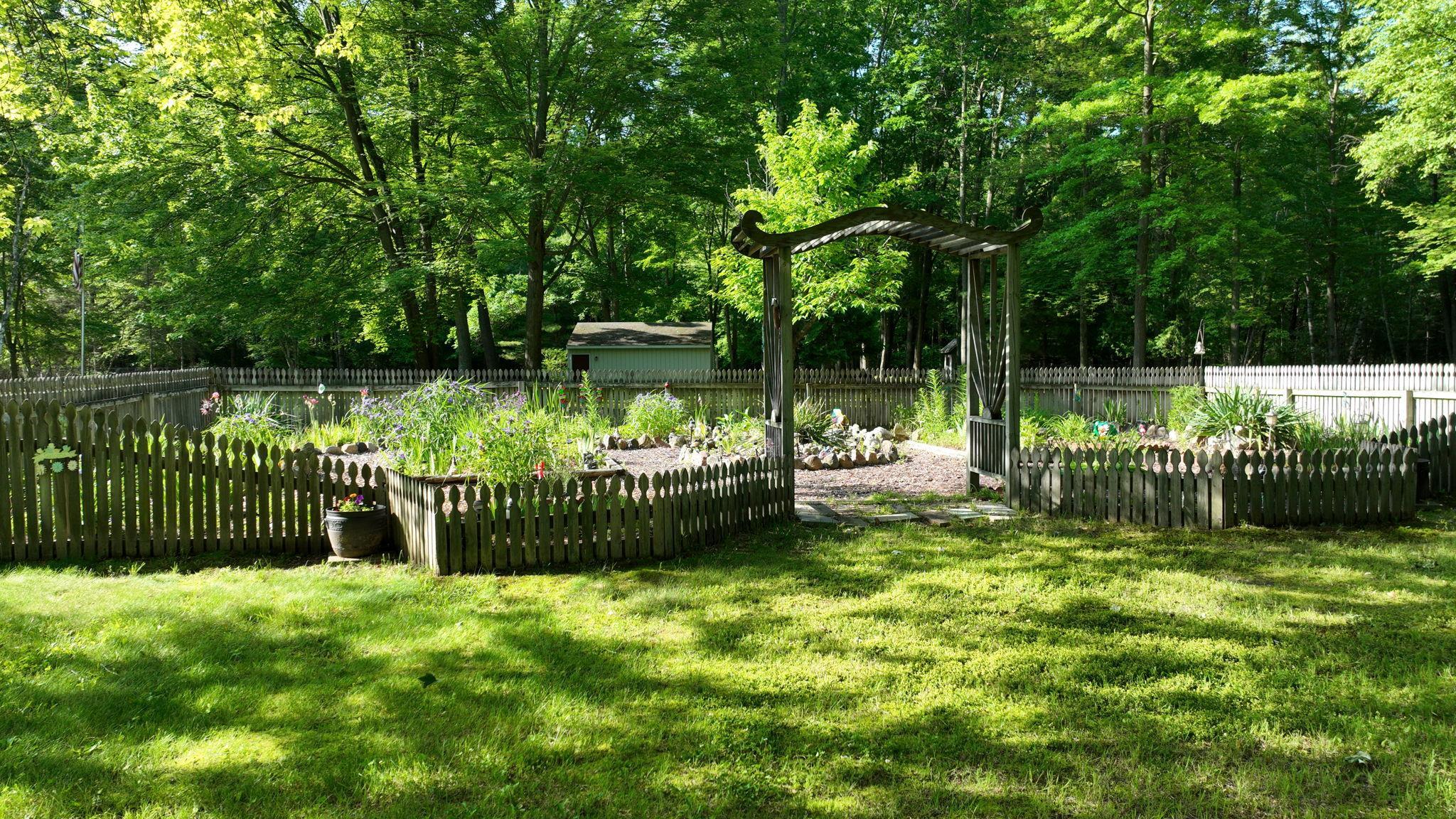 5724 Townline Road Birch Run, MI 48415 - Photo 69 of 93 50178802-9420ece7-7b00-416a-830e-e41e9baf4db1.JPG