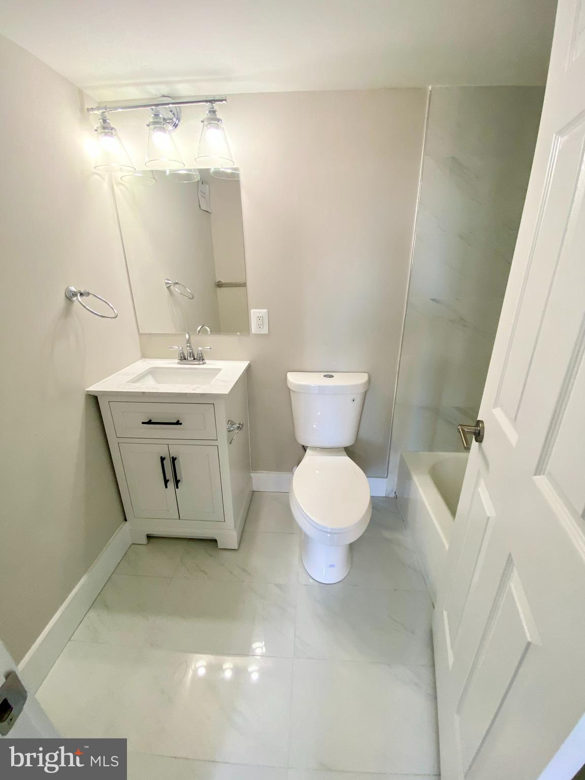 8830 Piney Branch Road, Unit 507 Silver Spring, MD 20903 - Photo 17 of 42 new bathroom