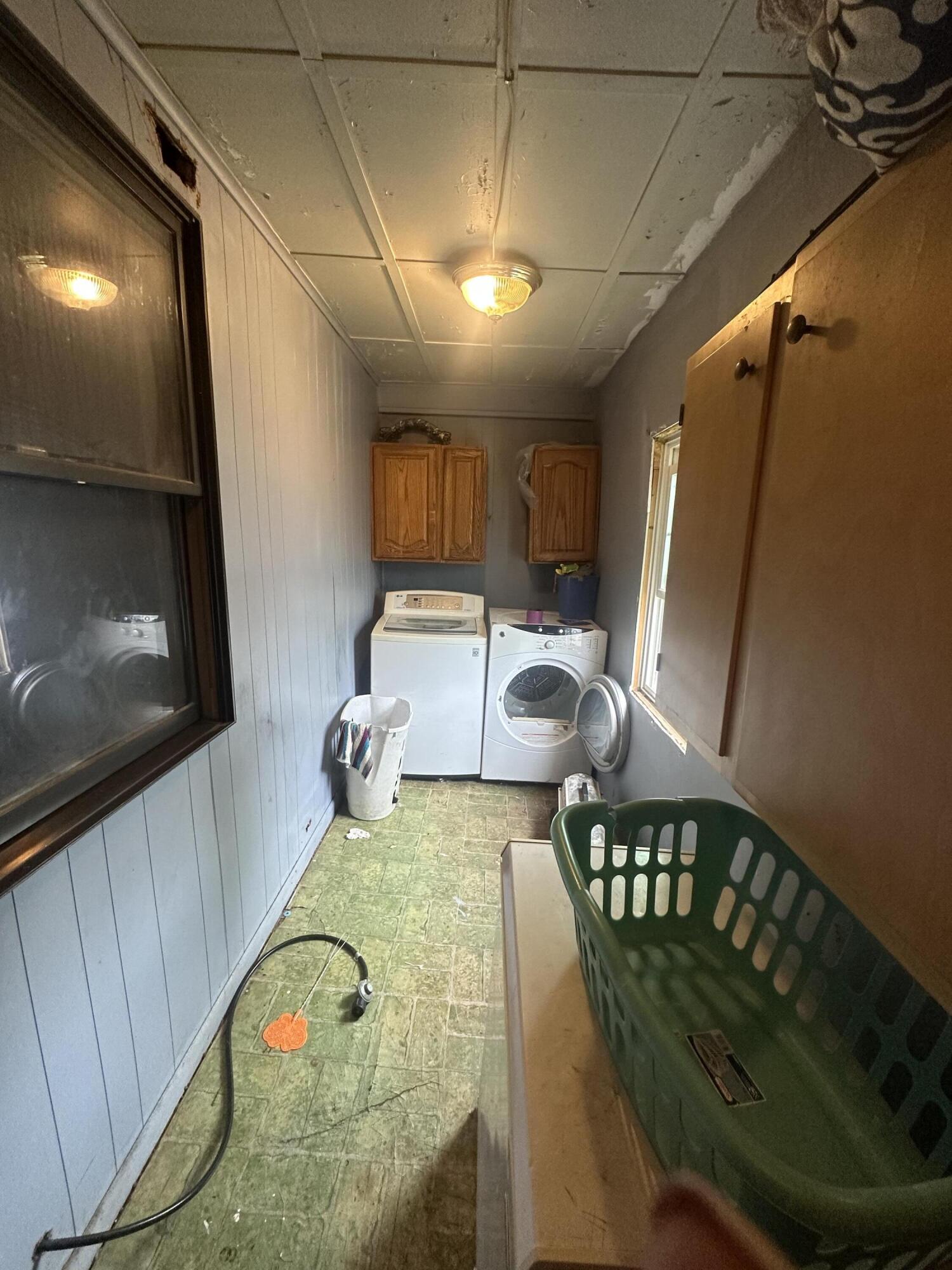 27 Central Street Millinocket, ME 04462 - Photo 18 of 24 FB2EEC4A-8FD4-4F81-8C1A-726474711743