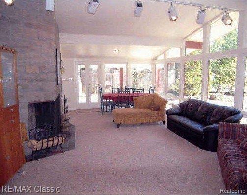 5645 Crabtree Road Bloomfield Hills, MI 48301 - Photo 5 of 7 Great Room