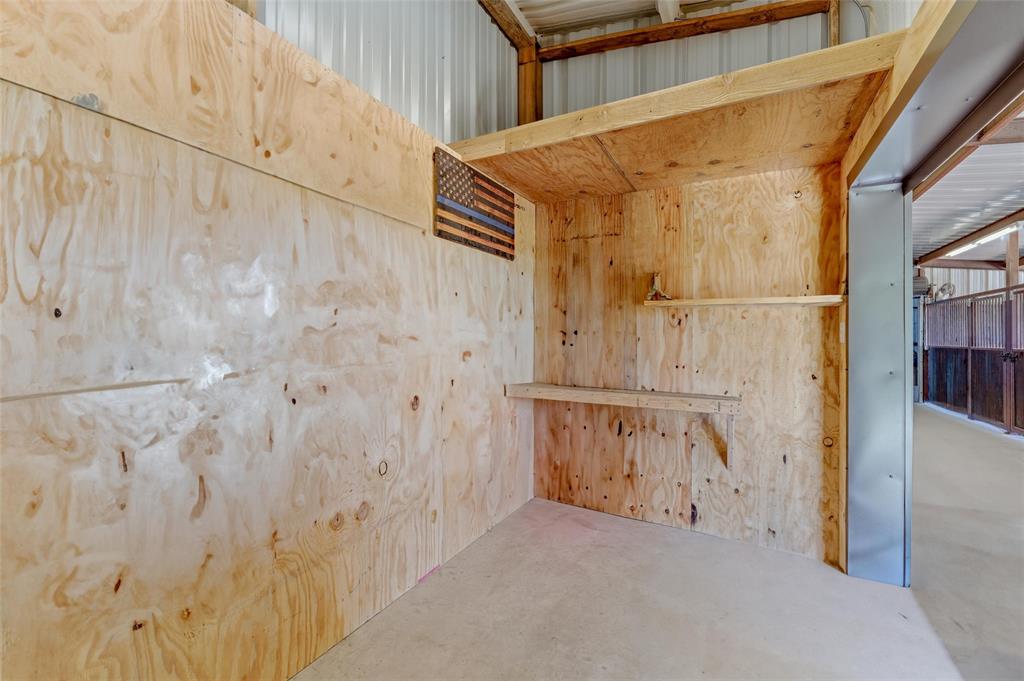 10106 Prather Road Springtown, TX 76082 - Photo 36 of 40