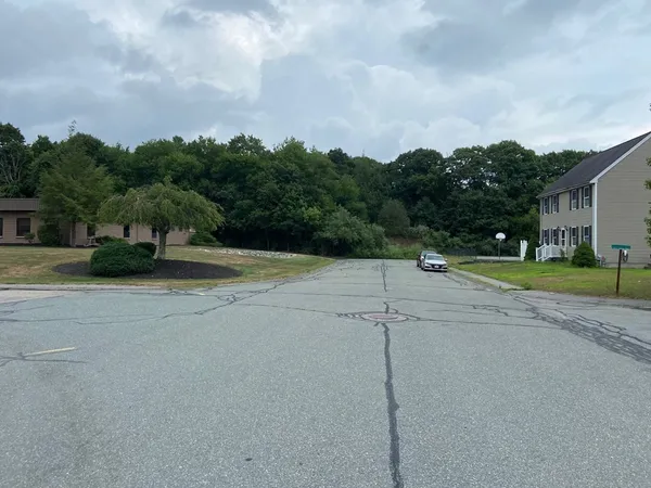 $150,000 | 152 Forge River Parkway, Raynham, MA 02767