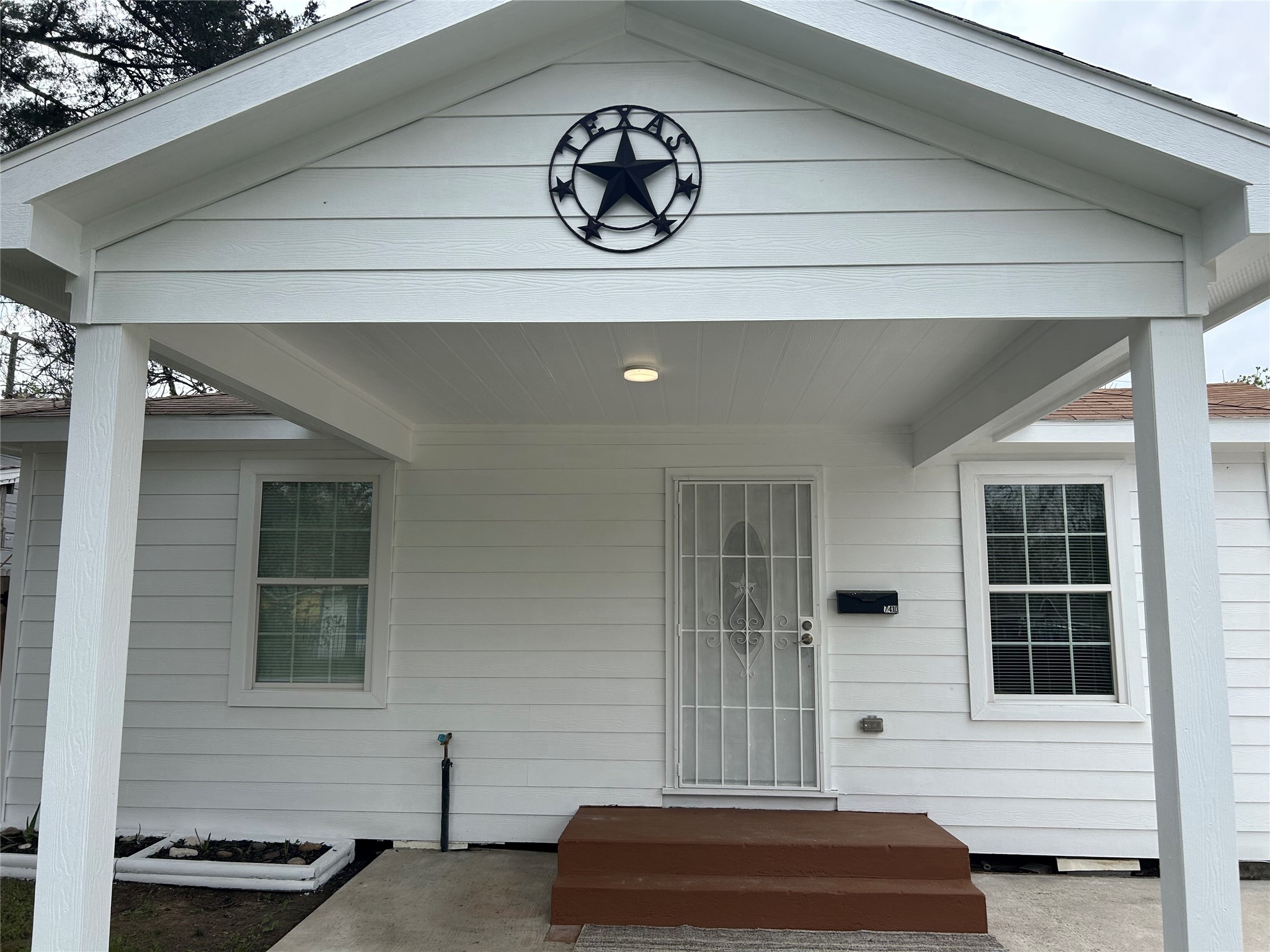 7410 Allsup Street Houston, TX 77061 - Photo 2 of 23 a front view of a house