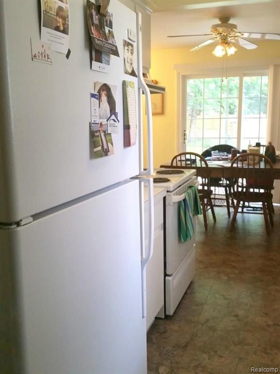 2415 Keith Road West Bloomfield, MI 48324 - Photo 11 of 32