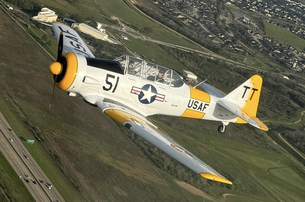 135 Taxi Way Manvel, TX 77578 - Photo 3 of 6