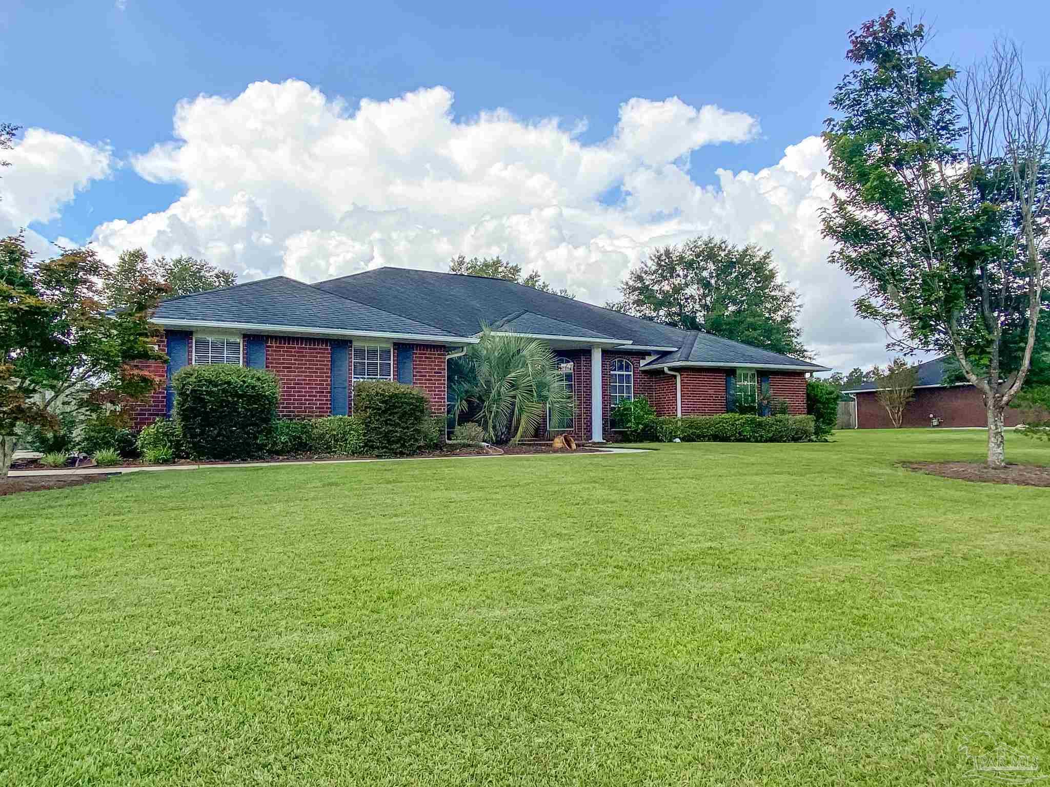 1045 Yellowstone Pass Cantonment, FL 32533 - Photo 46 of 49