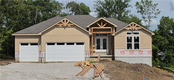 $549,900 | 1503 Southwest Stonewall Drive, Oak Grove, MO 64075