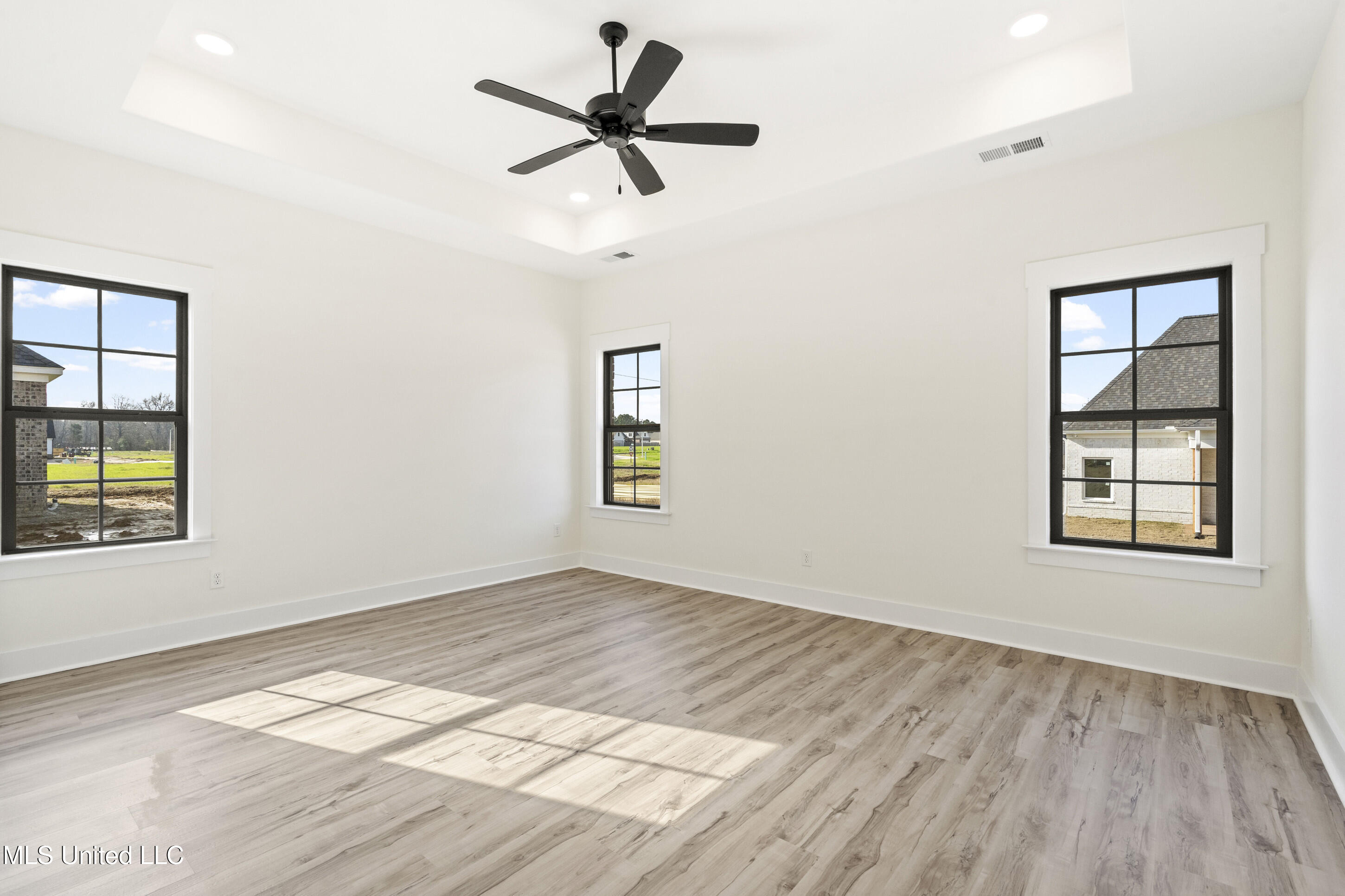 2955 Molly Cove Nesbit, MS 38651 - Photo 12 of 35 12__dsc3555_print