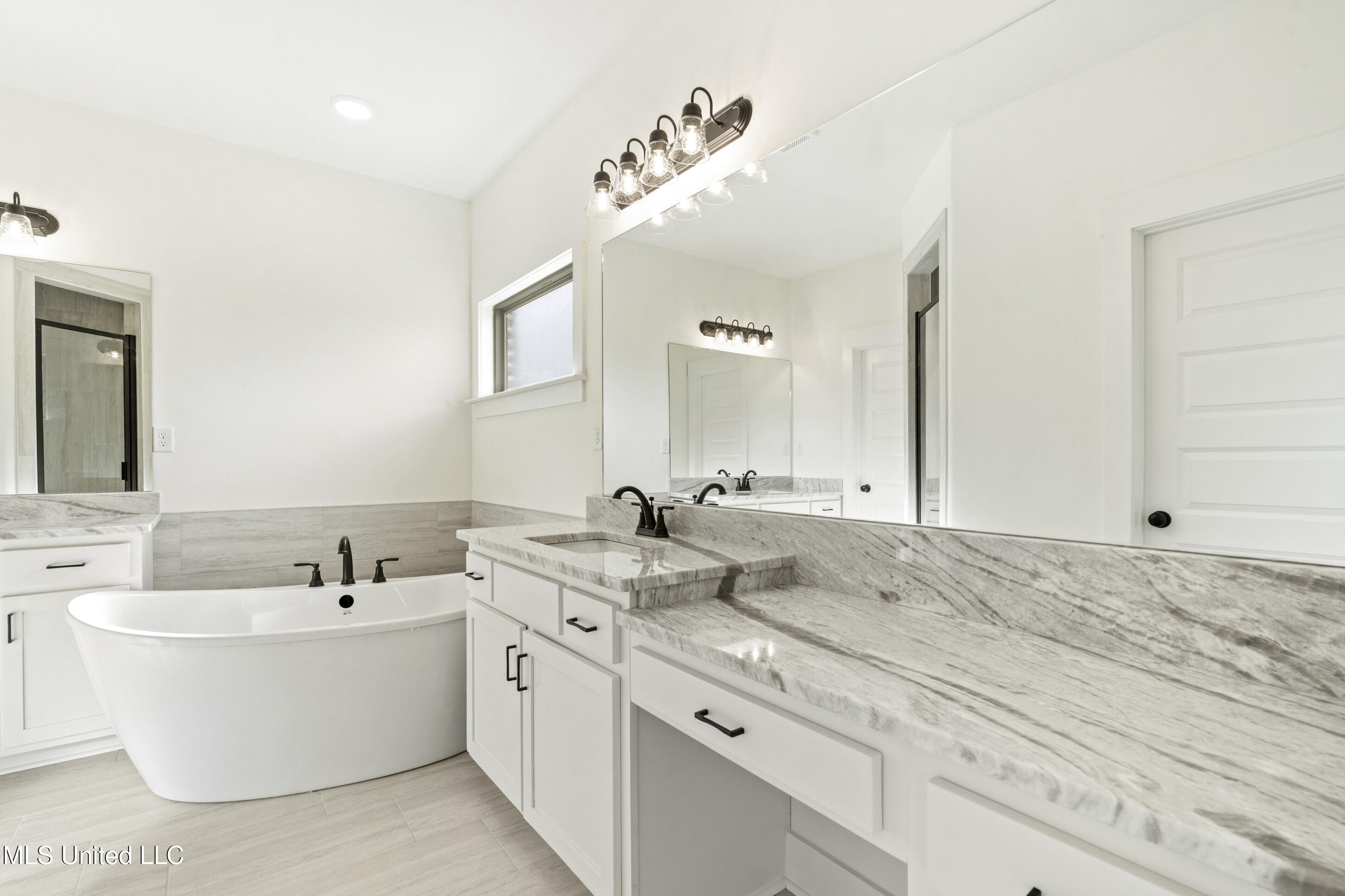 2955 Molly Cove Nesbit, MS 38651 - Photo 18 of 35 21__dsc3561_print