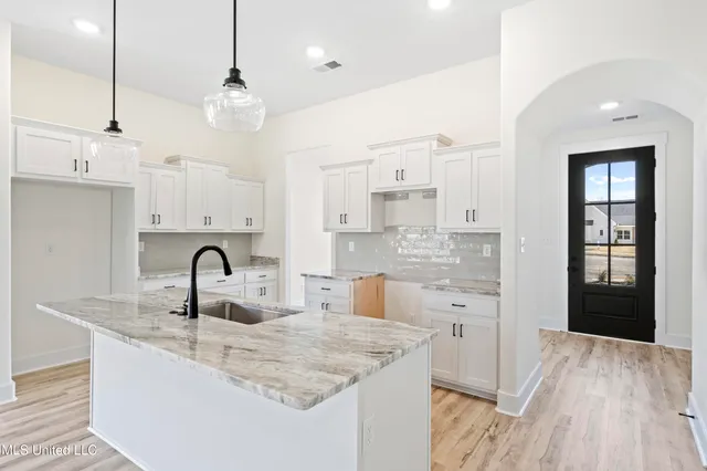 $434,150 | 2955 Molly Cove, Nesbit, MS 38651