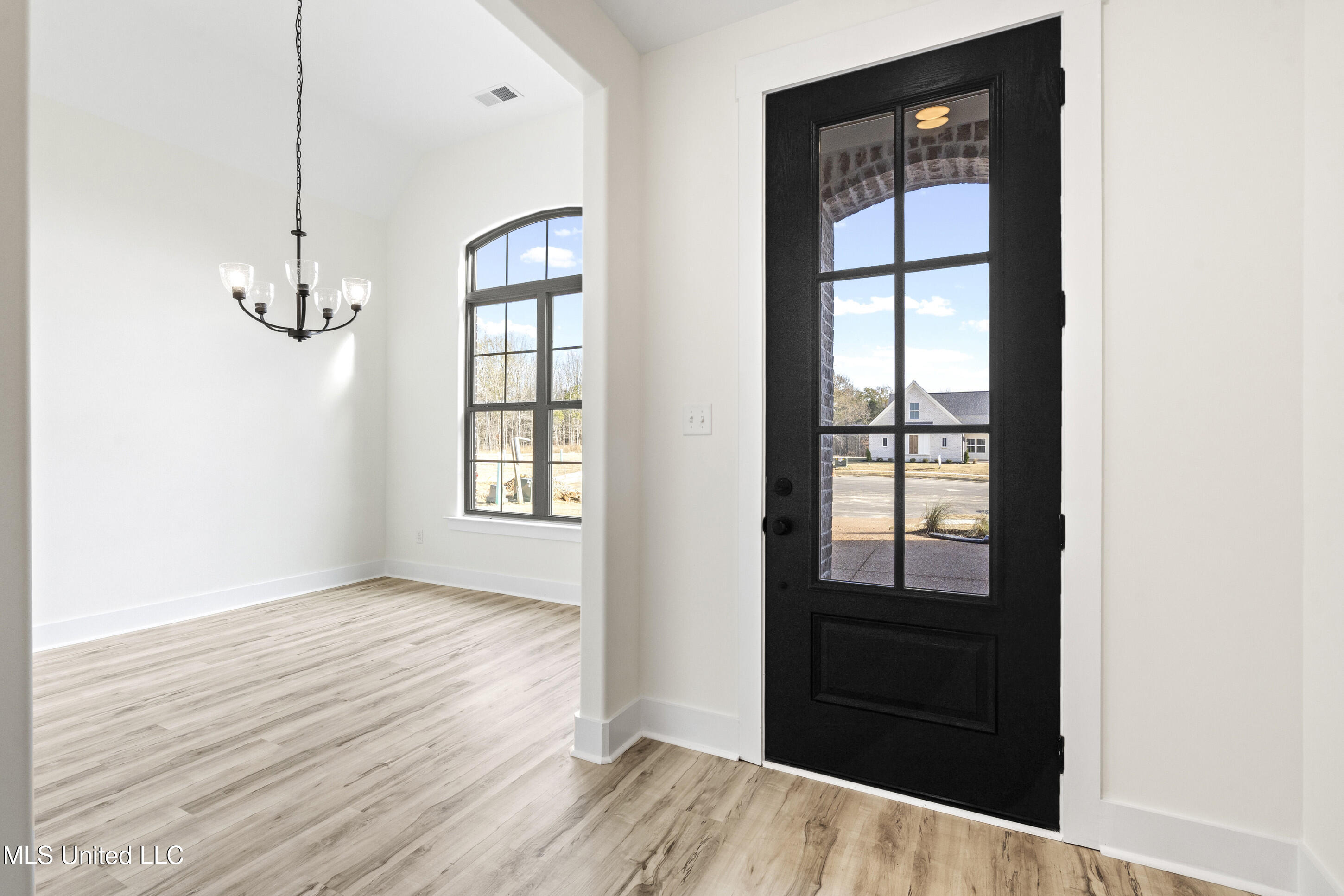 2955 Molly Cove Nesbit, MS 38651 - Photo 6 of 35 5__dsc3516_print