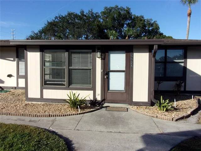 $1,650 | 37724 Alissa Drive, Unit 37724, Zephyrhills, FL 33542