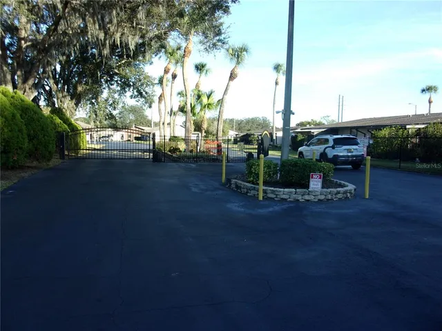 $1,650 | 37724 Alissa Drive, Unit 37724, Zephyrhills, FL 33542