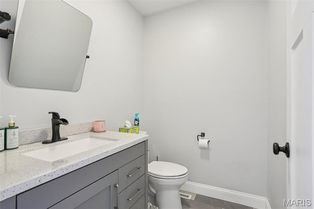 74 Horseshoe Lane Litchfield, IL 62056 - Photo 27 of 47