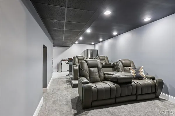 $425,000 | 74 Horseshoe Lane, Litchfield, IL 62056
