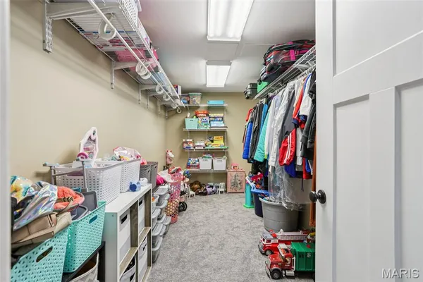 $425,000 | 74 Horseshoe Lane, Litchfield, IL 62056