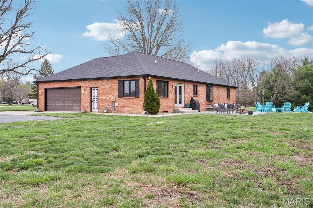 74 Horseshoe Lane Litchfield, IL 62056 - Photo 41 of 47