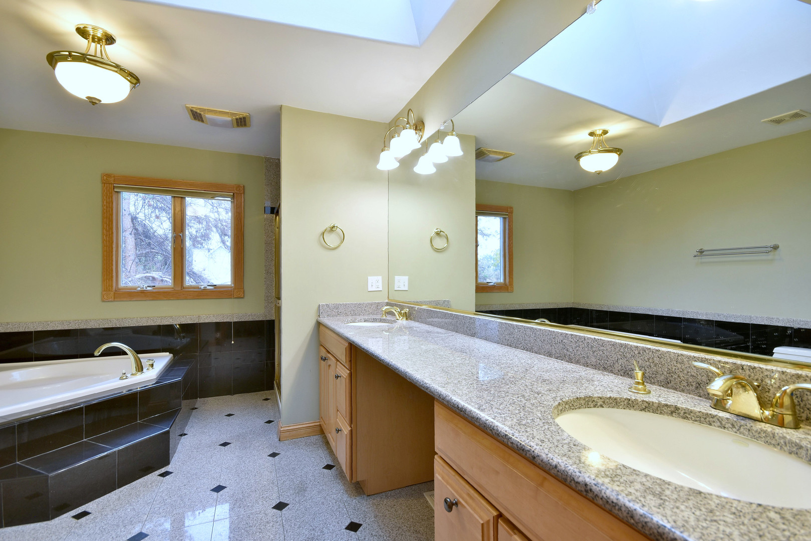 6849 Willow Springs Road Countryside, IL 60525 - Photo 30 of 38 Gallery Image 30